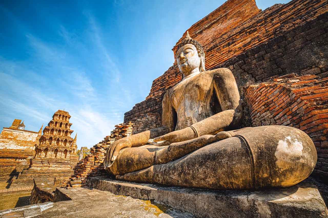 Sukhothai – Historic City and Ancient Ruins