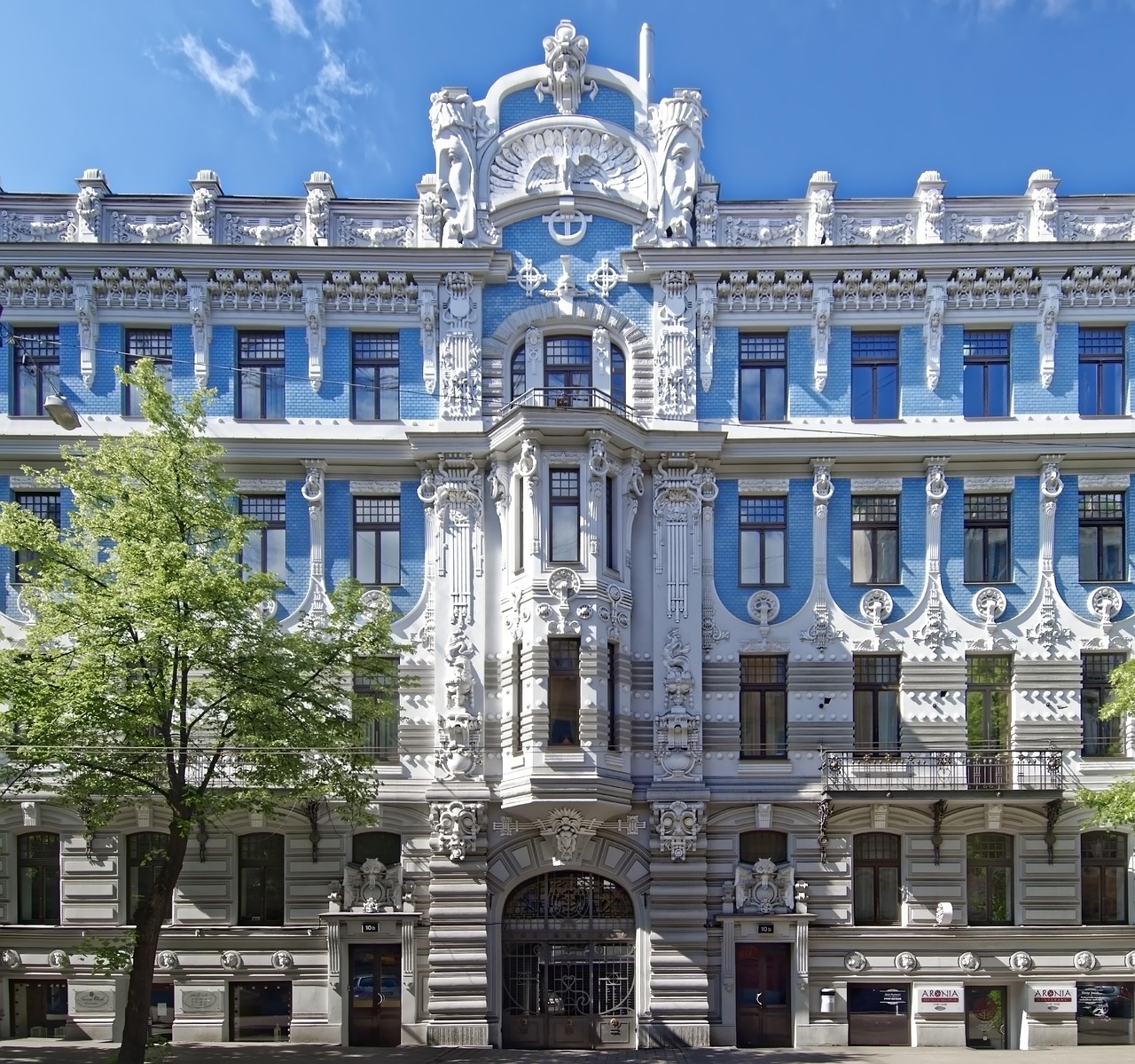 Visit the Latvian National Museum of Art