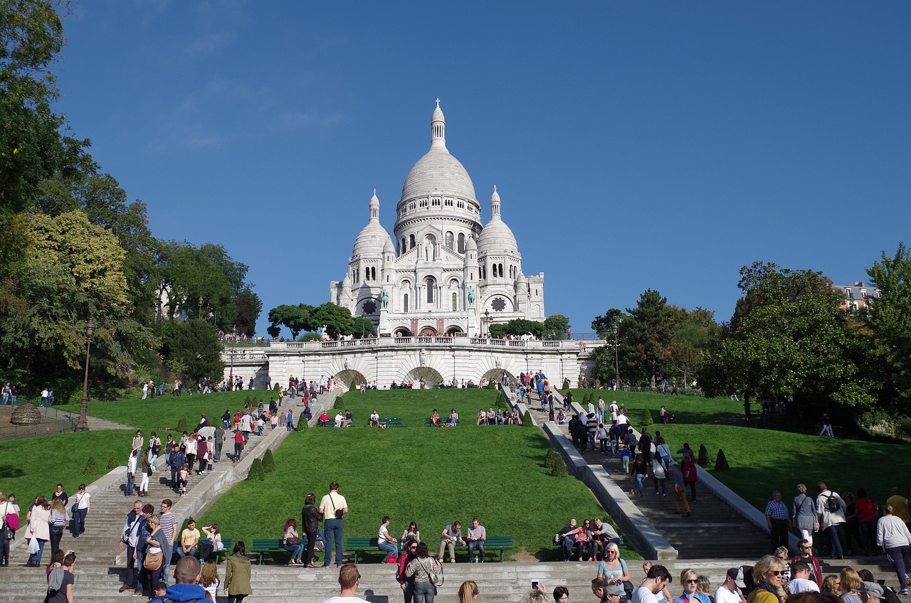Common French Phrases to Know for Your Trip to France