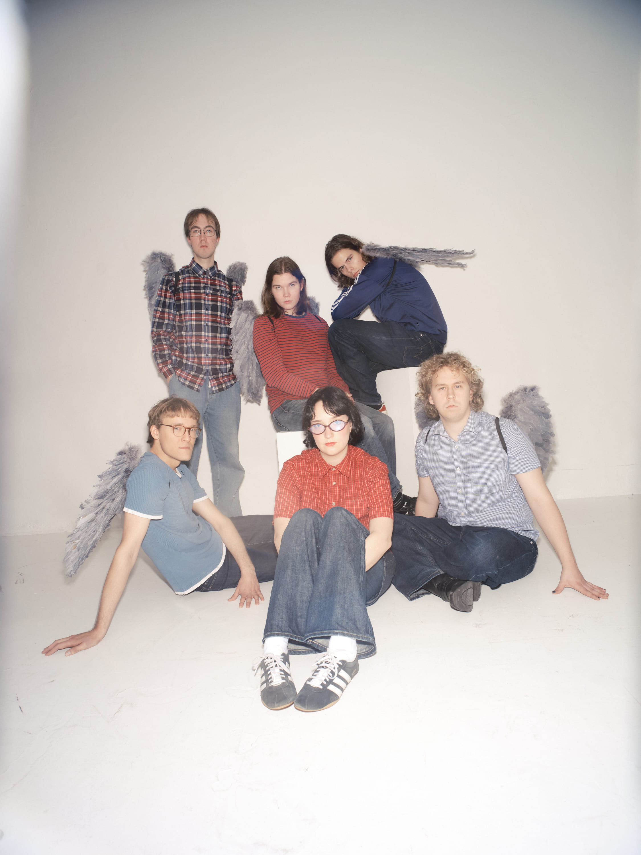 Hopeasiivet – artistikuva