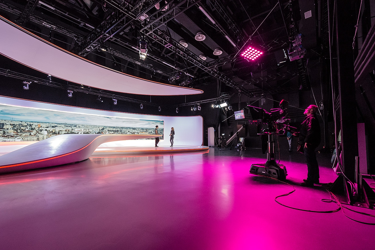 Follow up project: Antena 3 CNN Bucharest