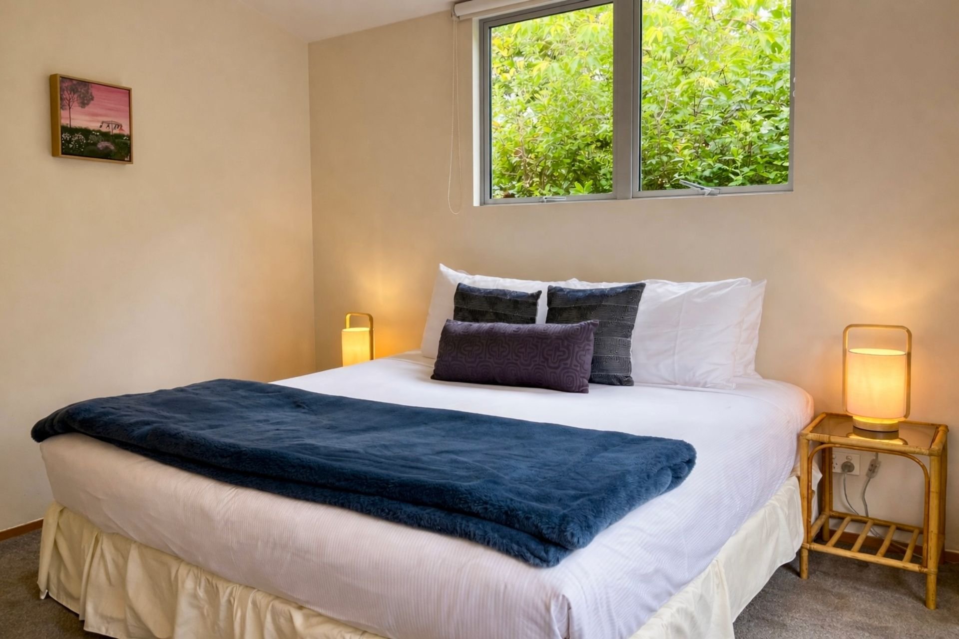 Double bedroom at Baraka Lake Views, Queenstown