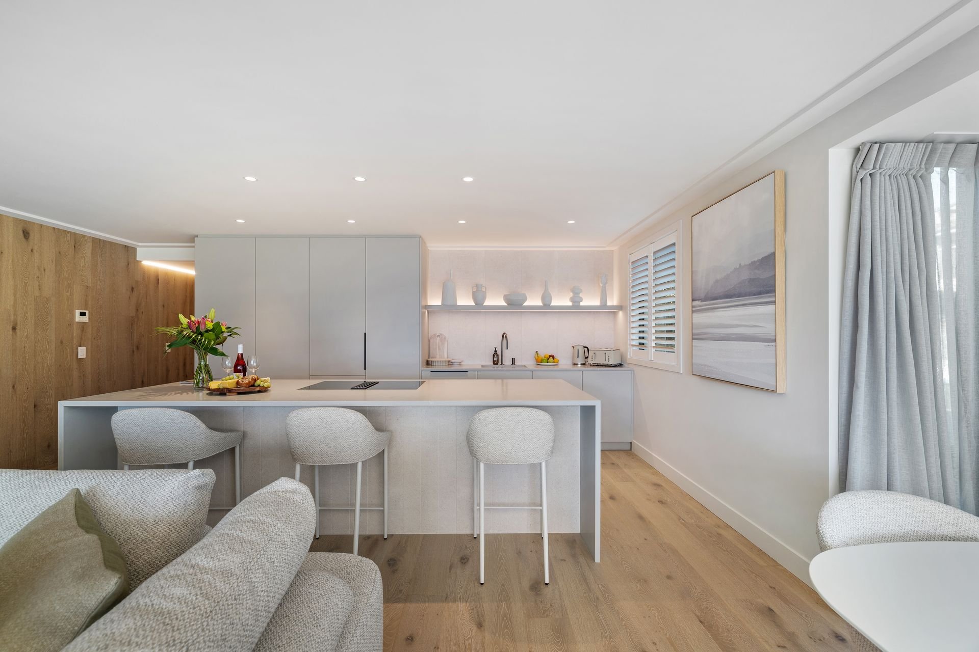 Kitchen with breakfast bar at Sunset Views, Queenstown