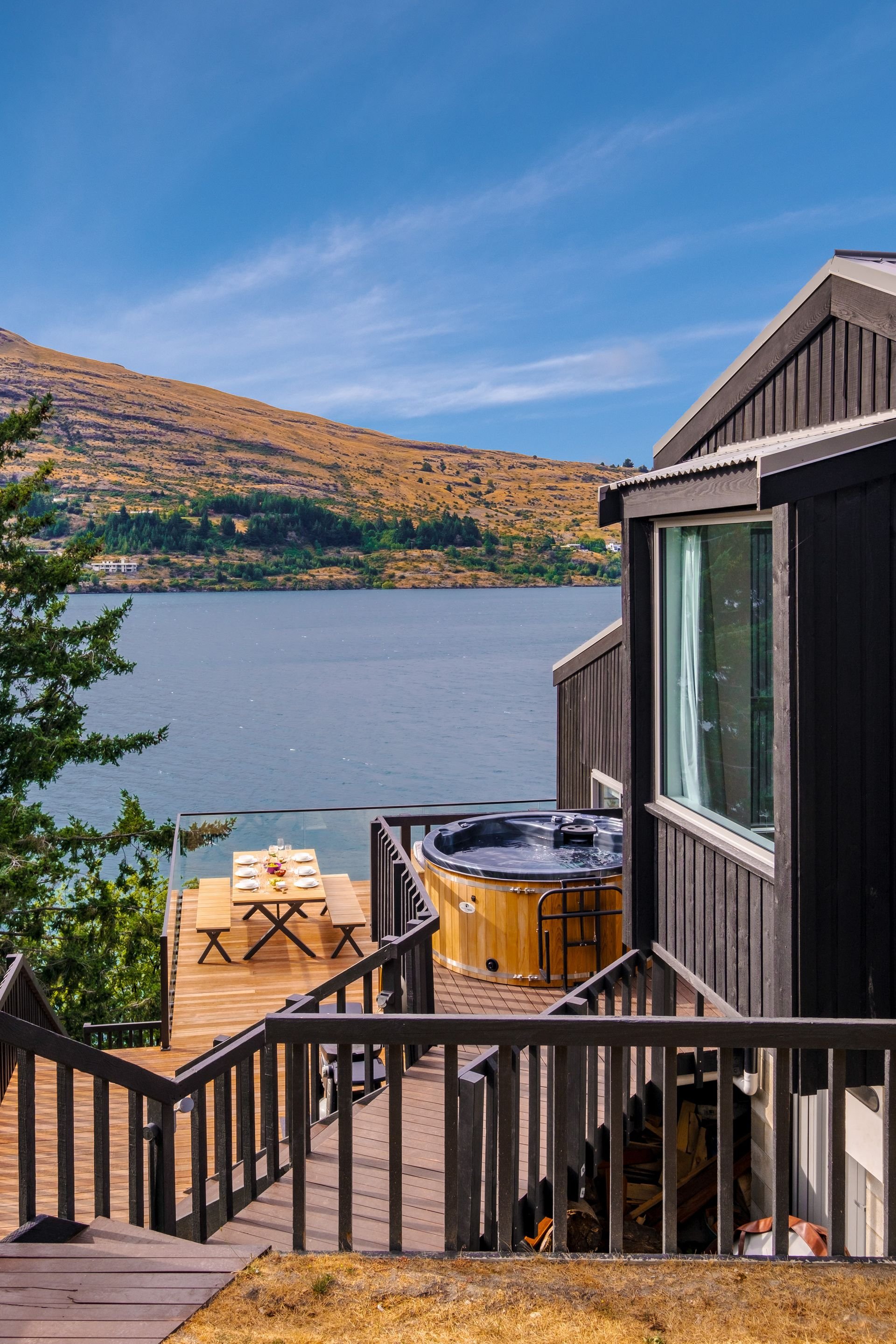 Spa pool deck above Lake Whakatipu at Queenstown Lakefront Dream, Queenstown