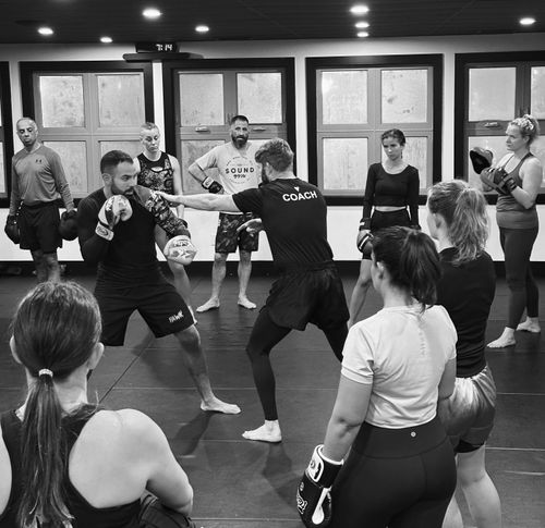 Cole Smith teaching a striking class at Roundhouse