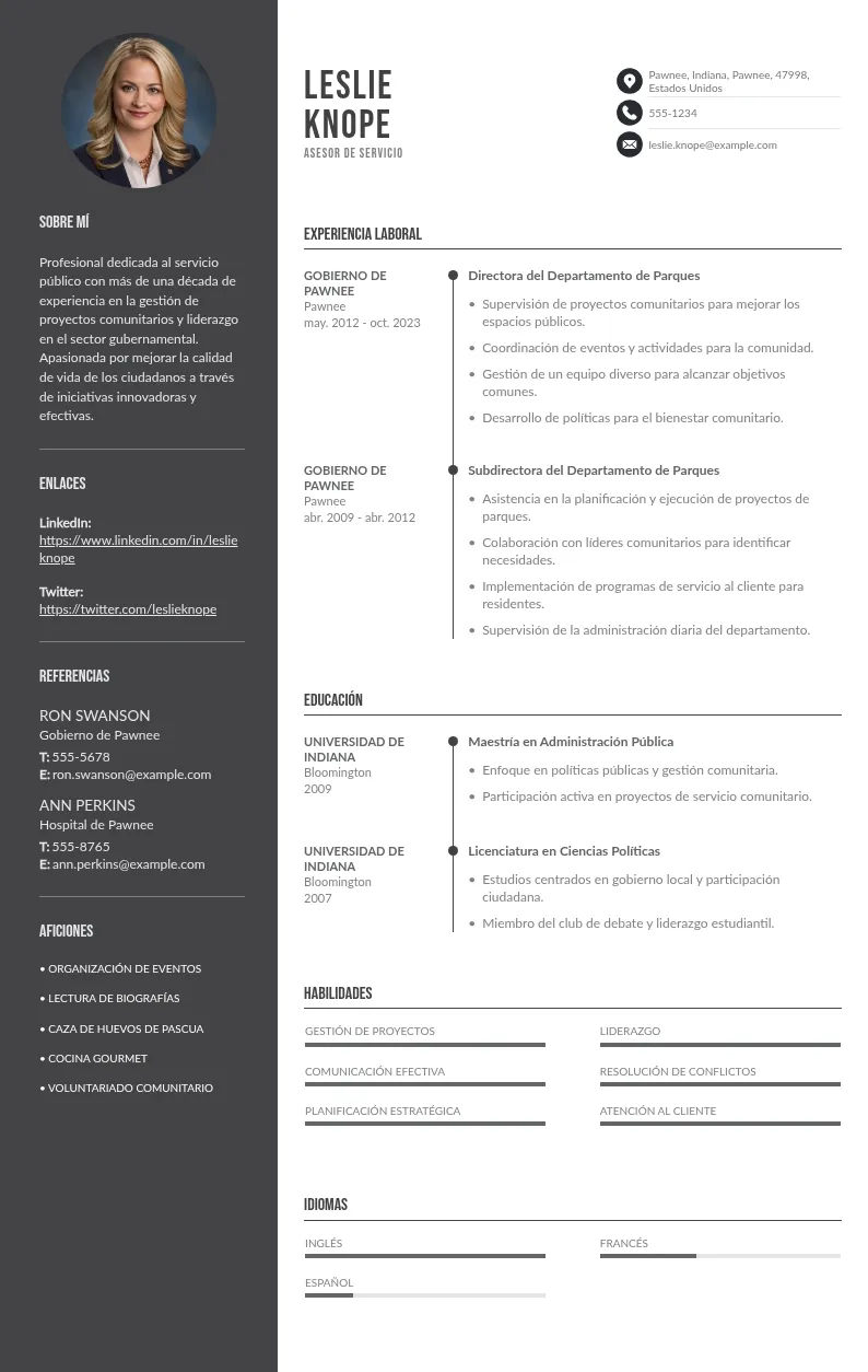 CV asesor de servicio: guía con consejos, ejemplos y plantillas