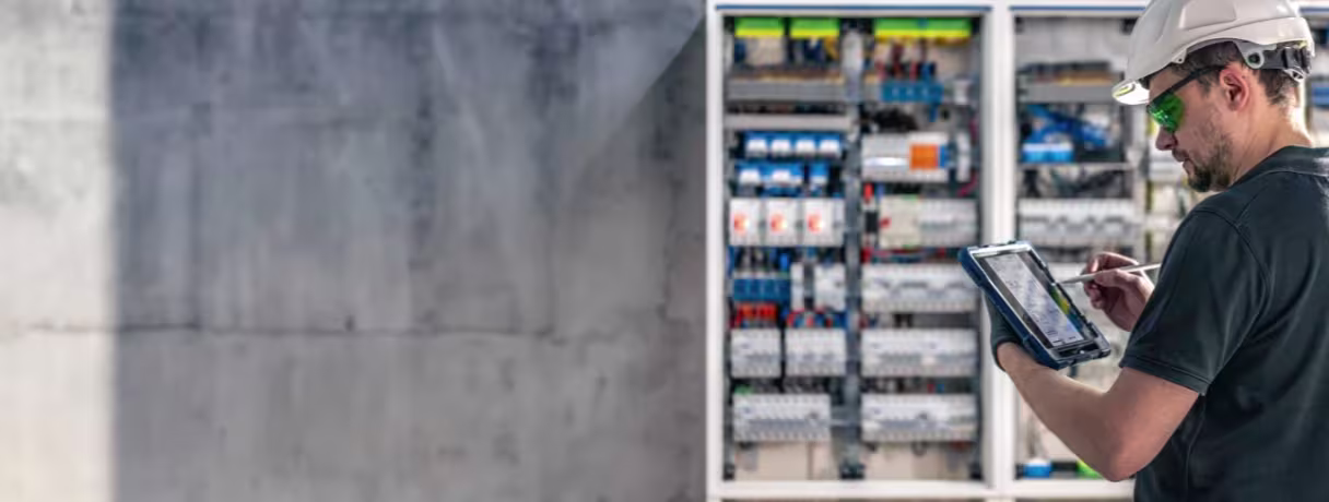 No More Missing Circuits: Why Electrical Estimators are Quitting Manual Entry for "Self-Learning" Blueprints