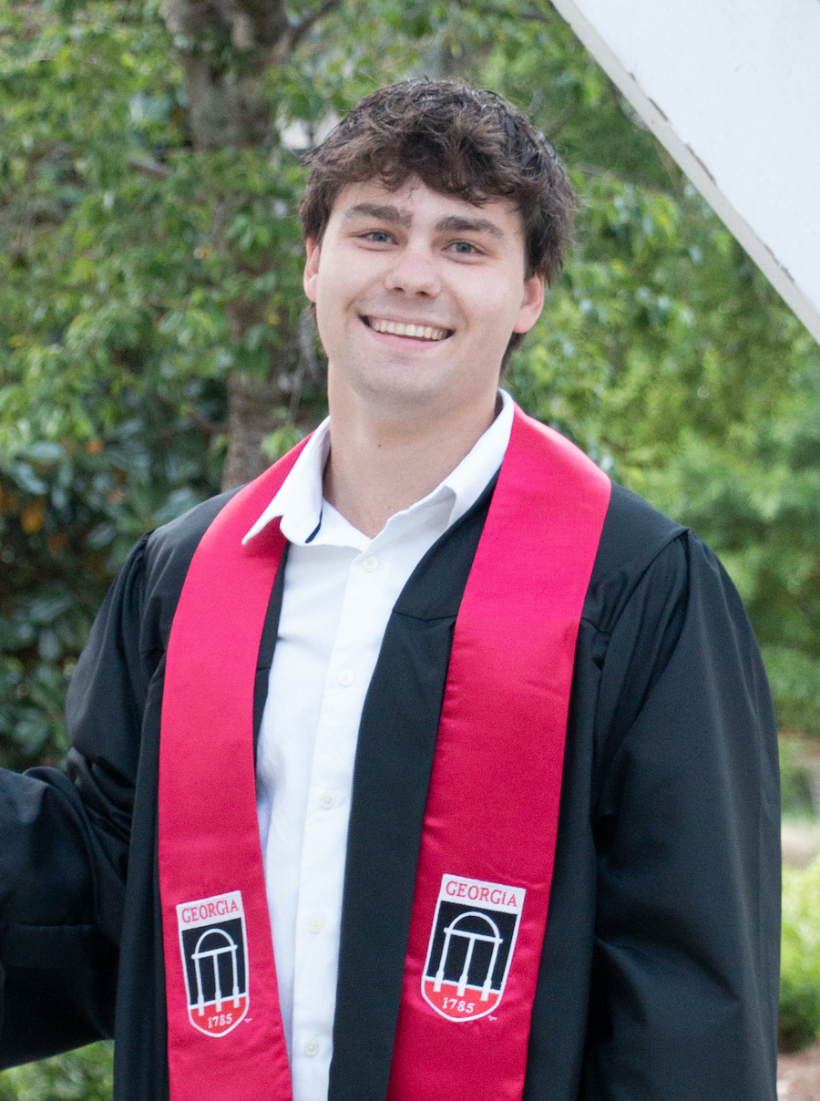 Headshot of Ashton Gill, Financial Information and Data Analyst at Mongo Holdings