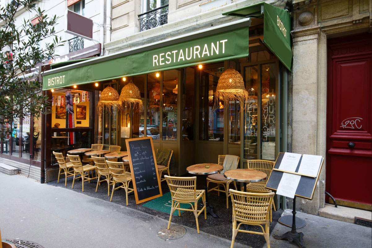 Outside of restaurant with seating