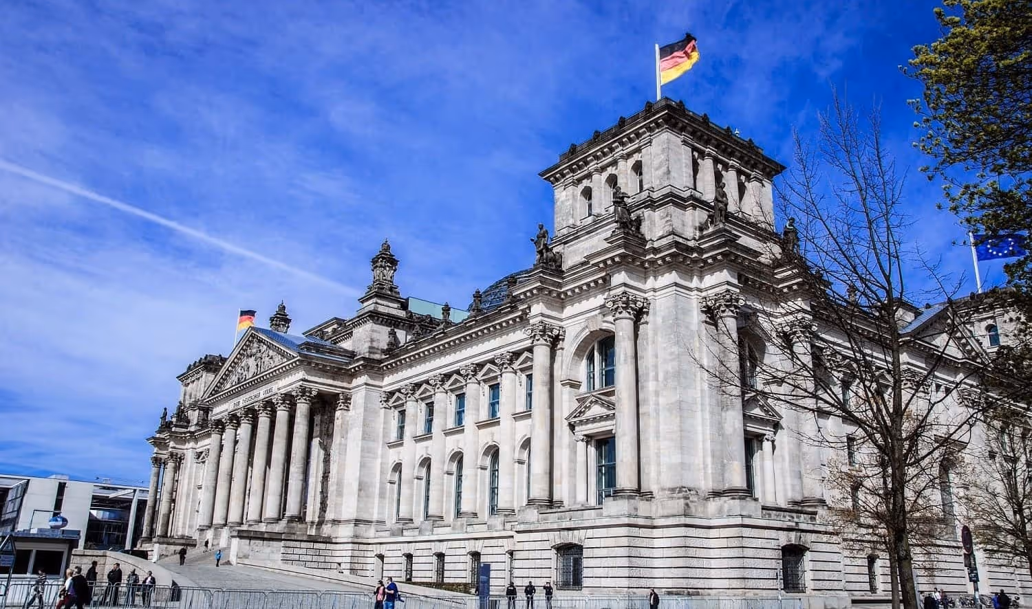 Ein Gebäude vom Bund. Beihilfe für Beamte 2025
