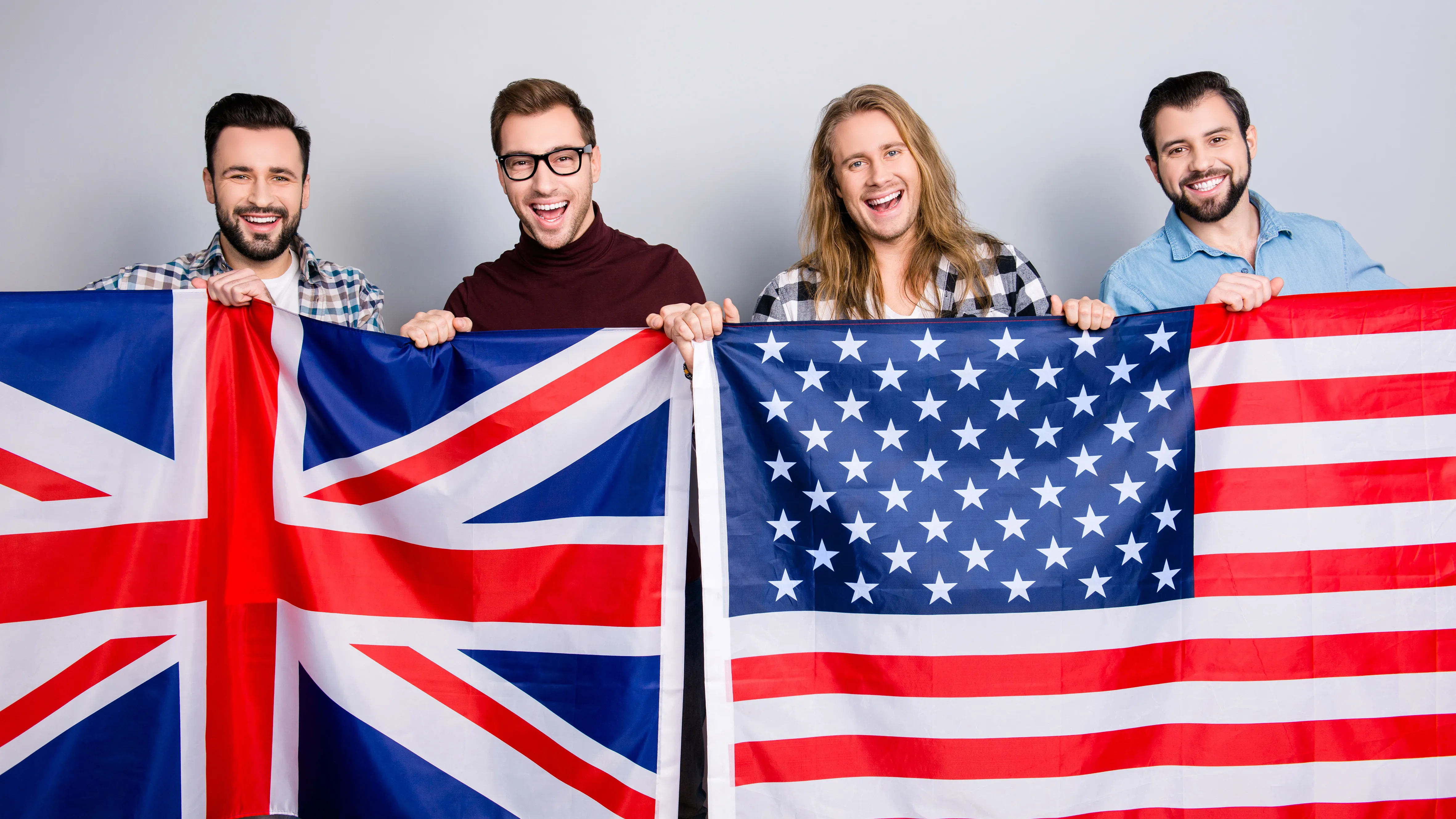 Faut-il parler avec un accent britannique ou américain ? Avantages et inconvénients