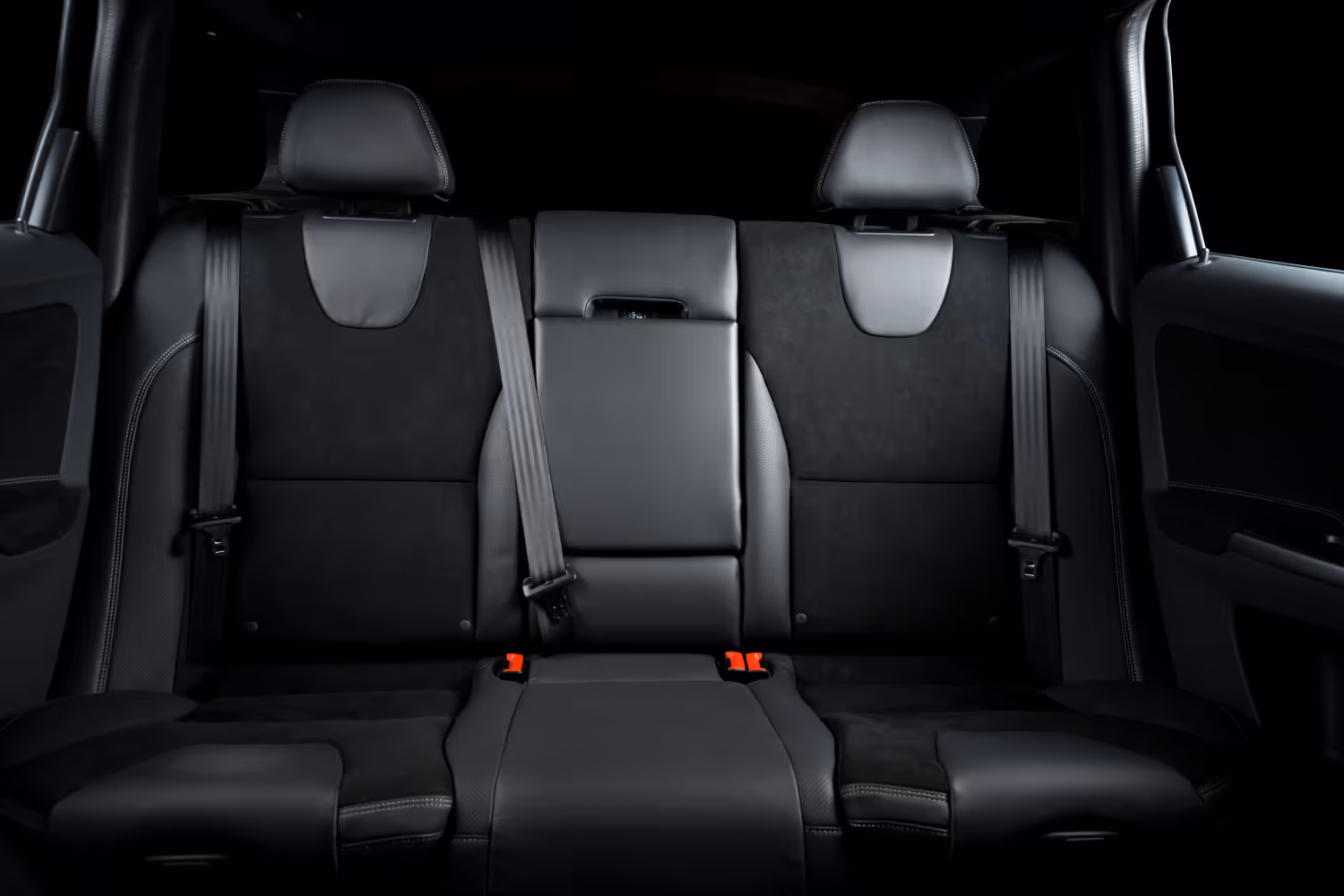 Instandsetzung des Auto Innenraums.