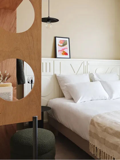 Furnished room with bed Orso Hotels Paris