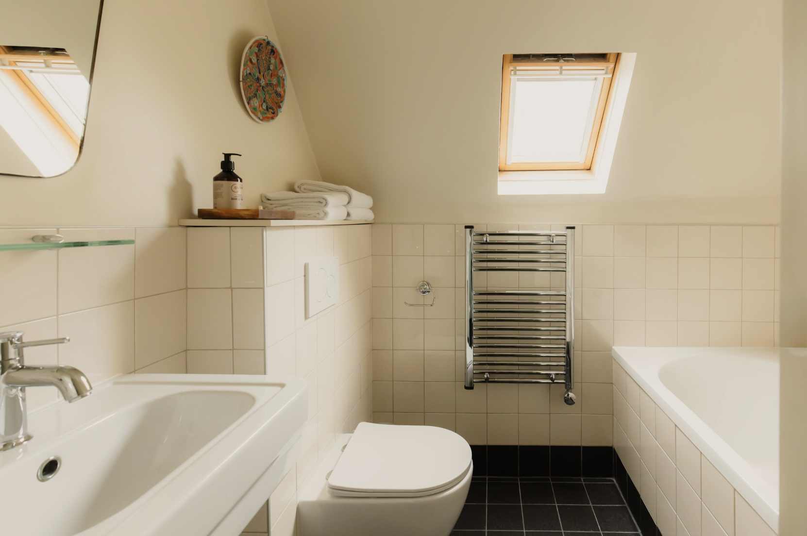 Salle de bain moderne de la chambre famille – Hôtel Folie – Orso Hotels