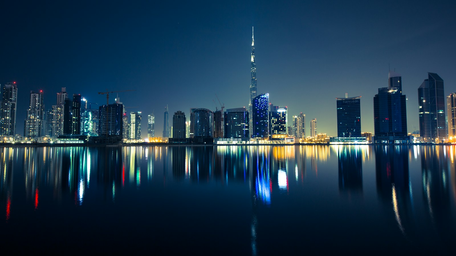 Night view of Downtown Dubai's skyscrapers and business district