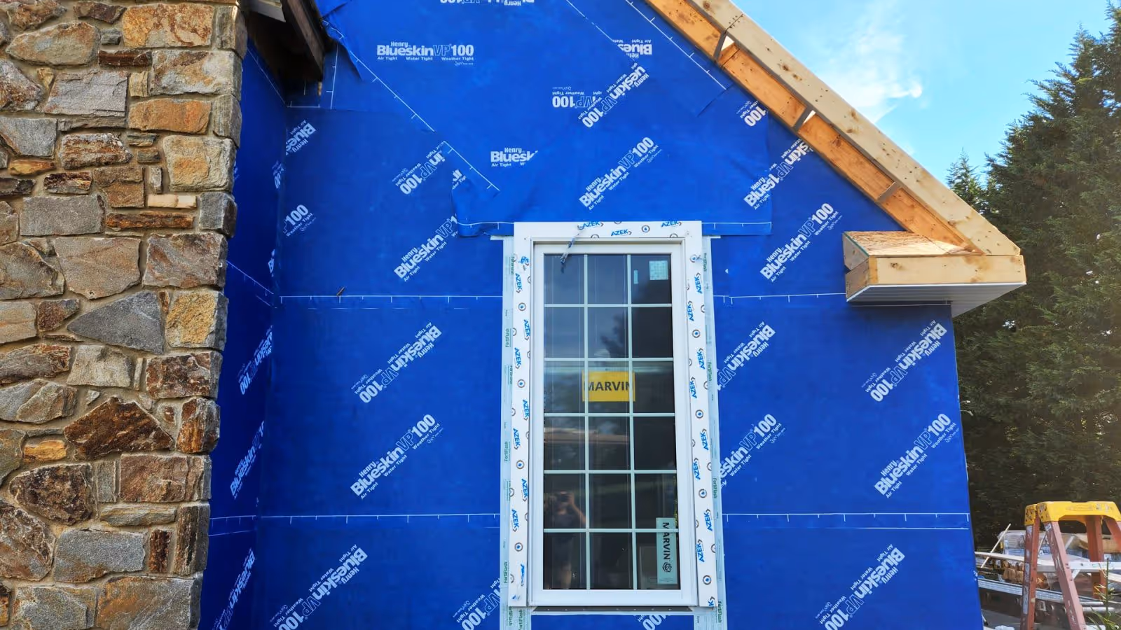 blueskinvp100 housewrap around a window construction housewrap