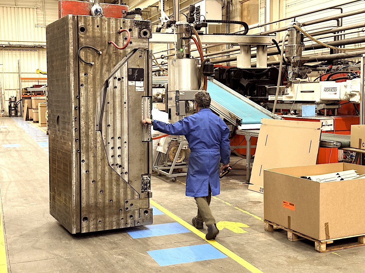 Remontage et redémarrage d'un moule d'injection thermoplastique