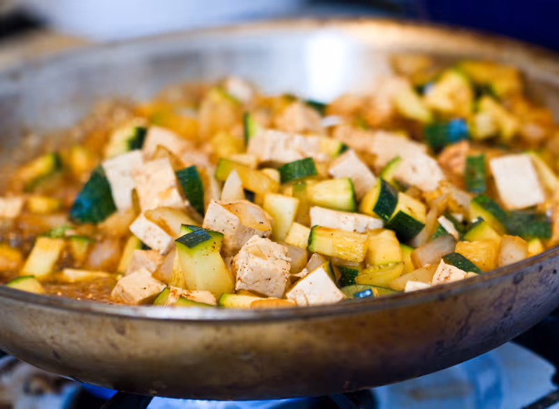 Join Project Vegan 716 on Thursday, July 17th from 6:00 – 7:15 pm in Tonawanda for a hands-on plant-based cooking class with recipes and nutrition tips.
