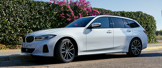 BMW 330i xDrive Touring