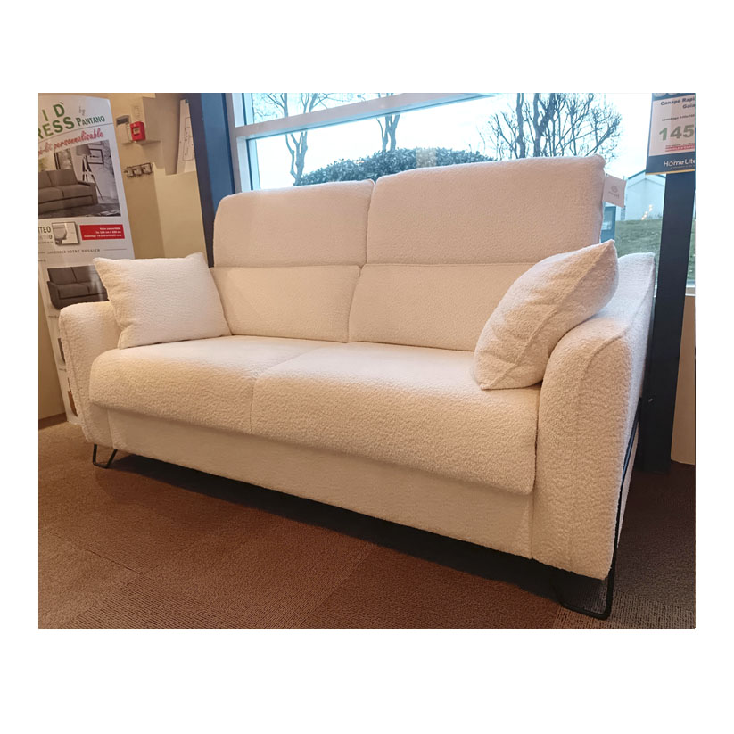 Le canapé Rapido Florence offre la praticité d'un système de dépliage rapide en quelques secondes, transformant un canapé en un couchage complet, avec un sommier à grille métallique, une structure solide en acier et bois massif, et un matelas de qualité en plusieurs options de confort, le tout dans un large choix de revêtements et de couleurs.