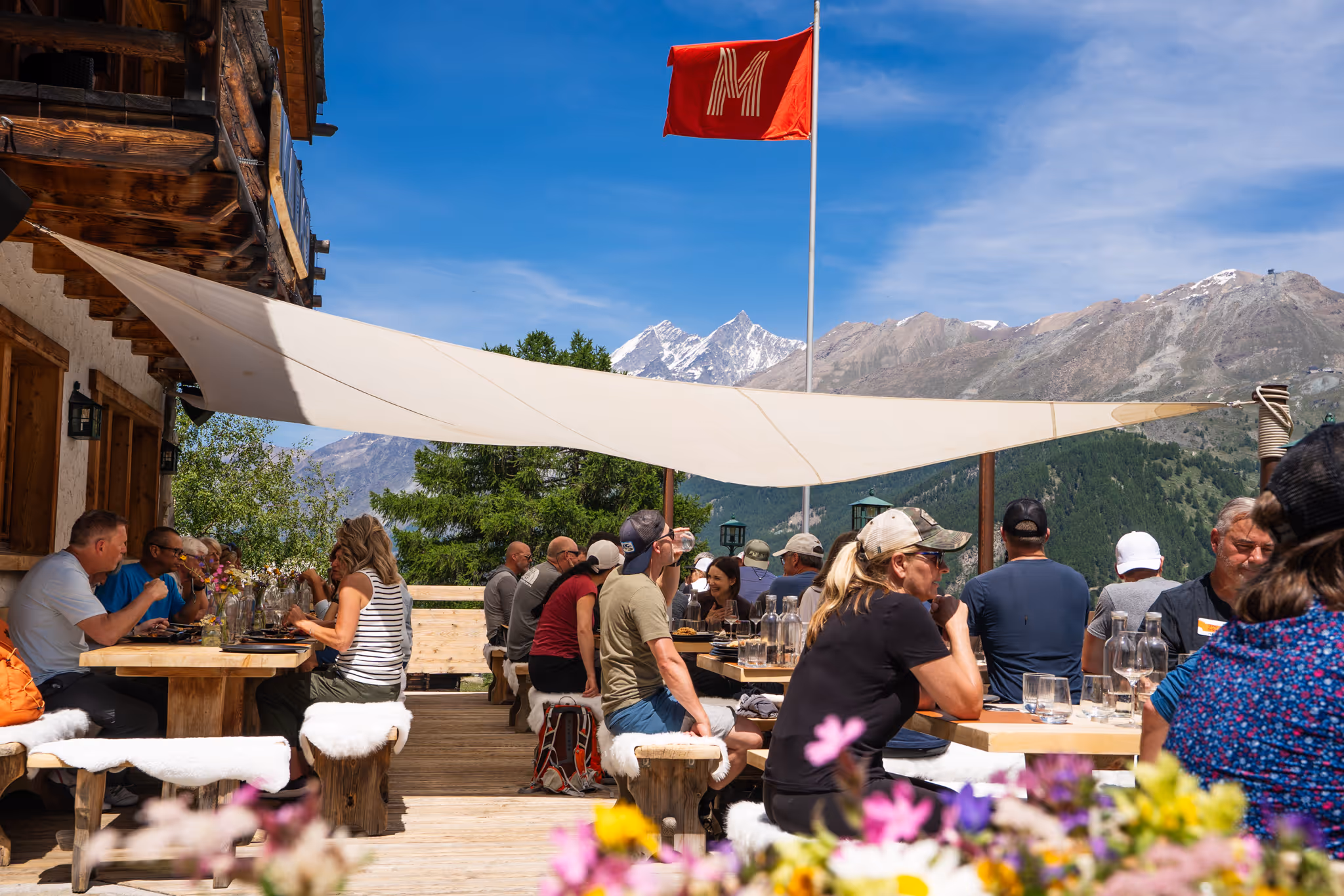 Restaurant MARMO in Furi bei Zermatt mit gemütlichem Innenbereich