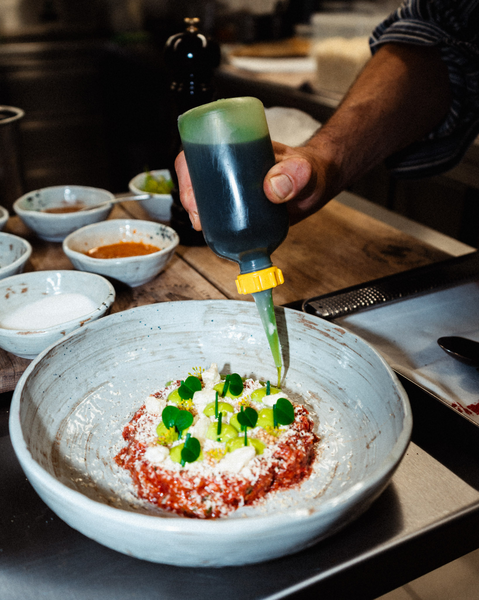 Tatar wird angerichtet, Bergrestaurant MARMO