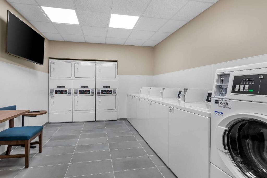 Everhome Suites Stockbridge GA for Sale
