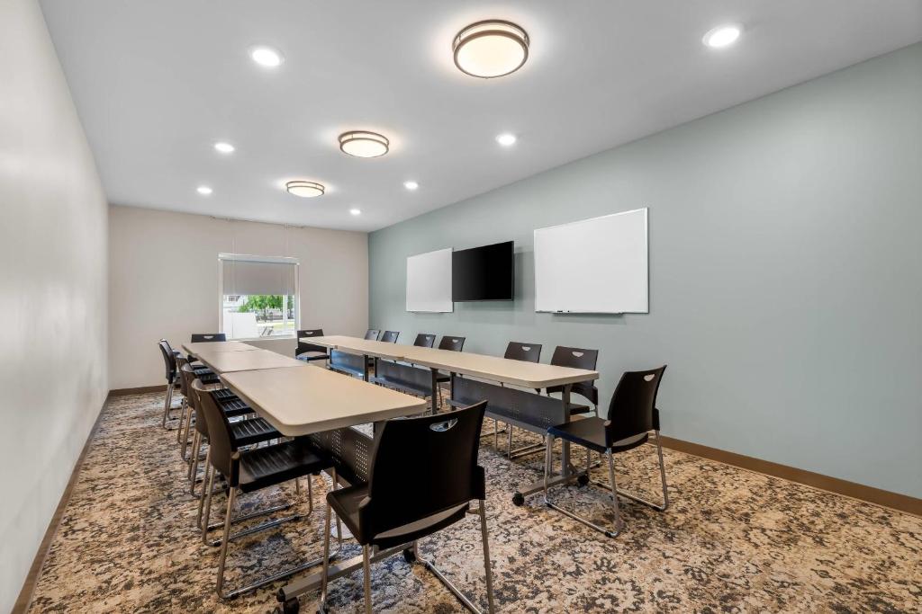 Everhome Suites Stockbridge GA for Sale