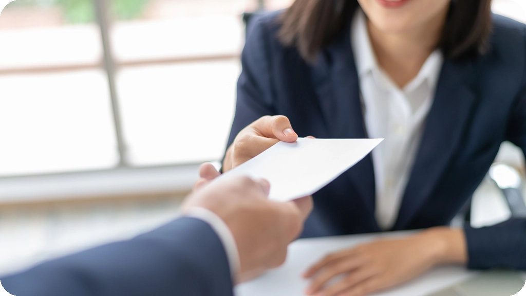 les salaires en sortie d'école de commerce - BSB Education