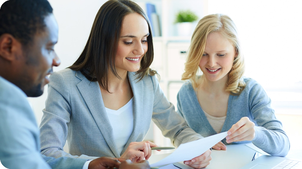 Une groupe d'auditeurs financier - BSB