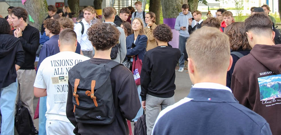 Rentrée décalée en Master avantages et points de vigilance pour les étudiants - BSB Éducation : le plus performant pour exploser les stats SEO de manière cohérente sur chaque article.