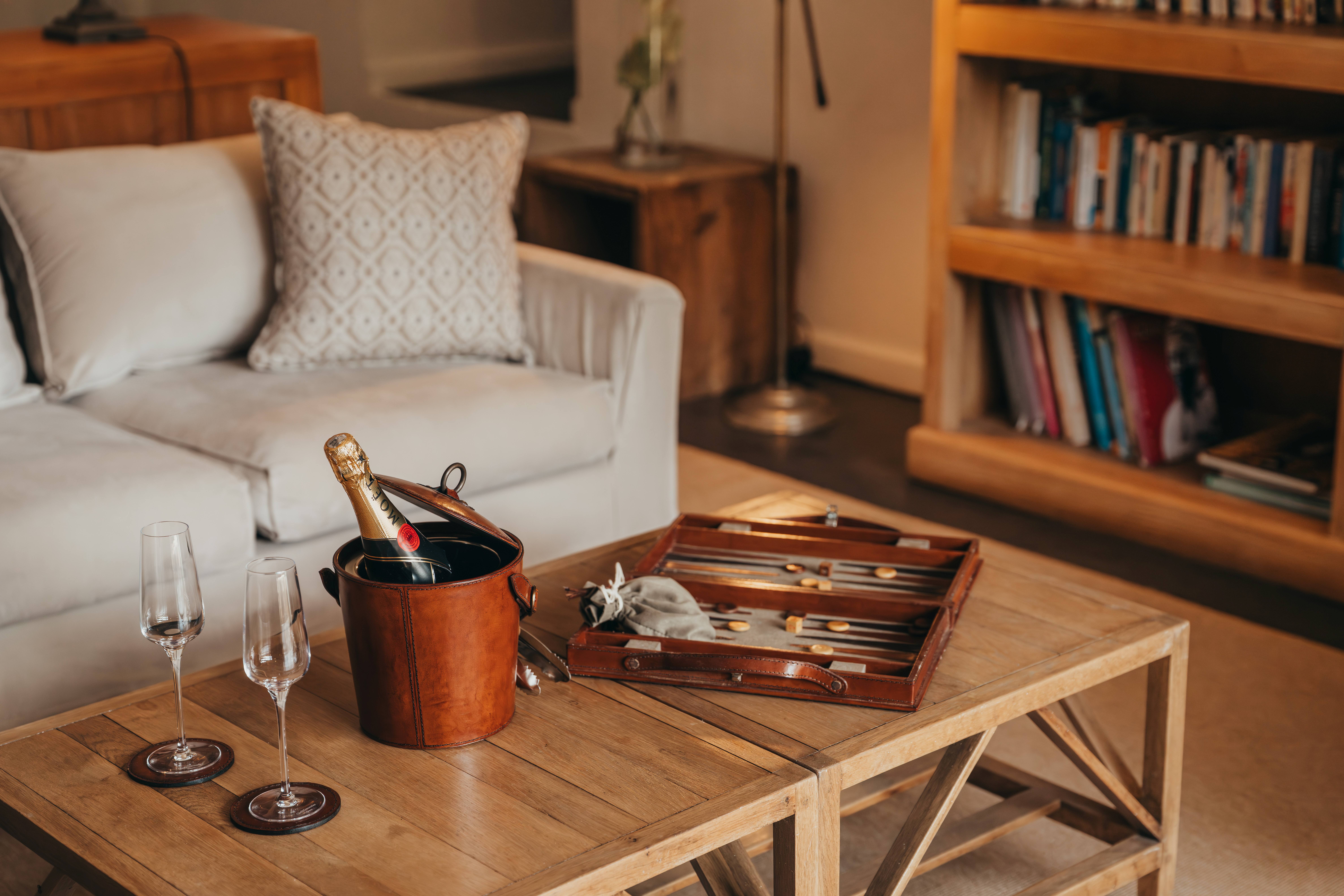Grande chambre avec literie blanche exclusivité 20 Degrés Sud