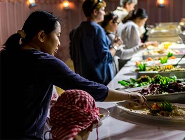 13 Unique fundraising dinner ideas to inspire your next event