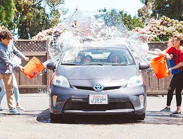 How to run a successful car wash fundraiser step by step