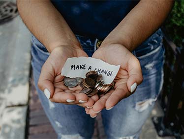 Pledges vs donations: key differences for nonprofits