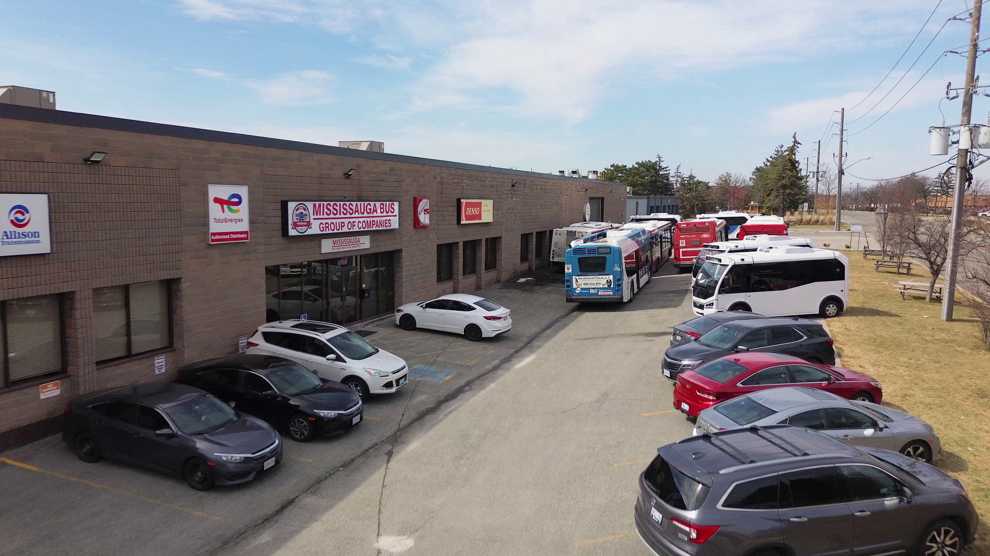 Facilities of Mississauga Bus Group of Companies and Damera. Bus sales, repair, refustbishment, parts.