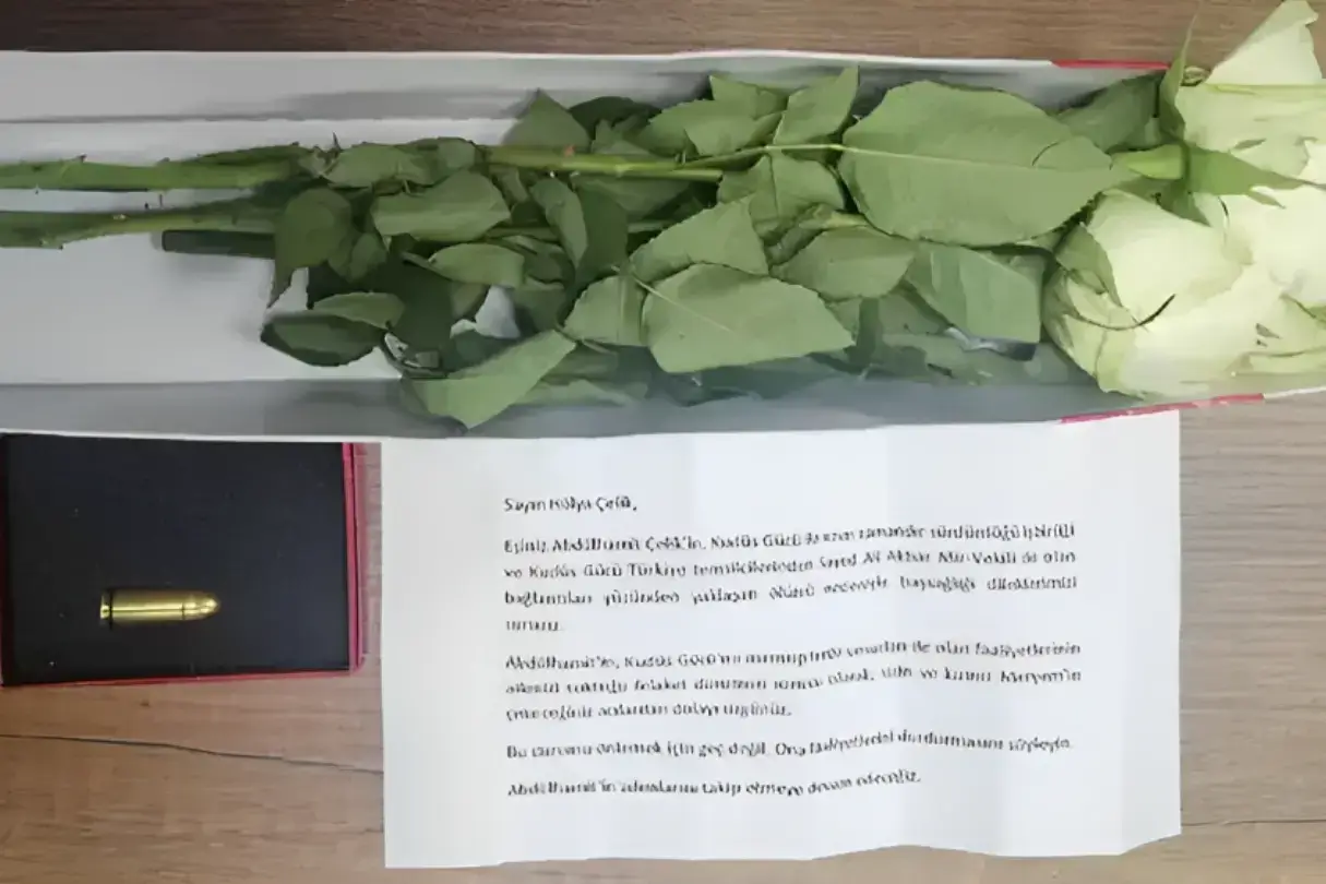 Uğur Mumcu suikastinde gözcülükle suçlanan sanığa beyaz güllü tehdit paketi gönderildiği ortaya çıktı!
