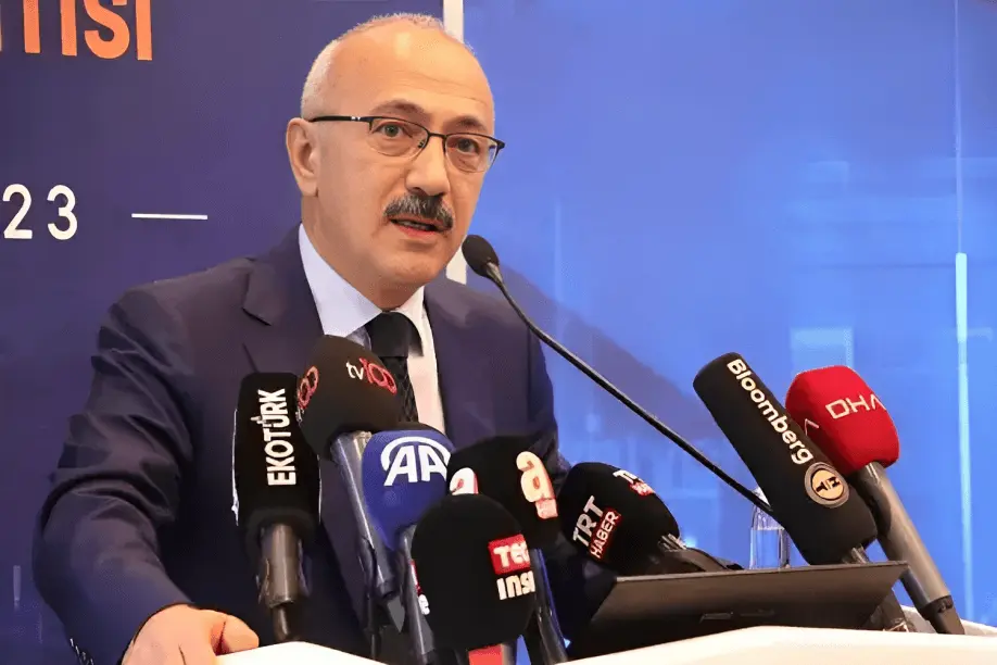 Kalyon Holding Yönetim Kurulu Başkan Vekili Lütfi Elvan, Kalyon PV için 100 milyon dolar daha yatırım yapmayı hedeflediklerini açıkladı.