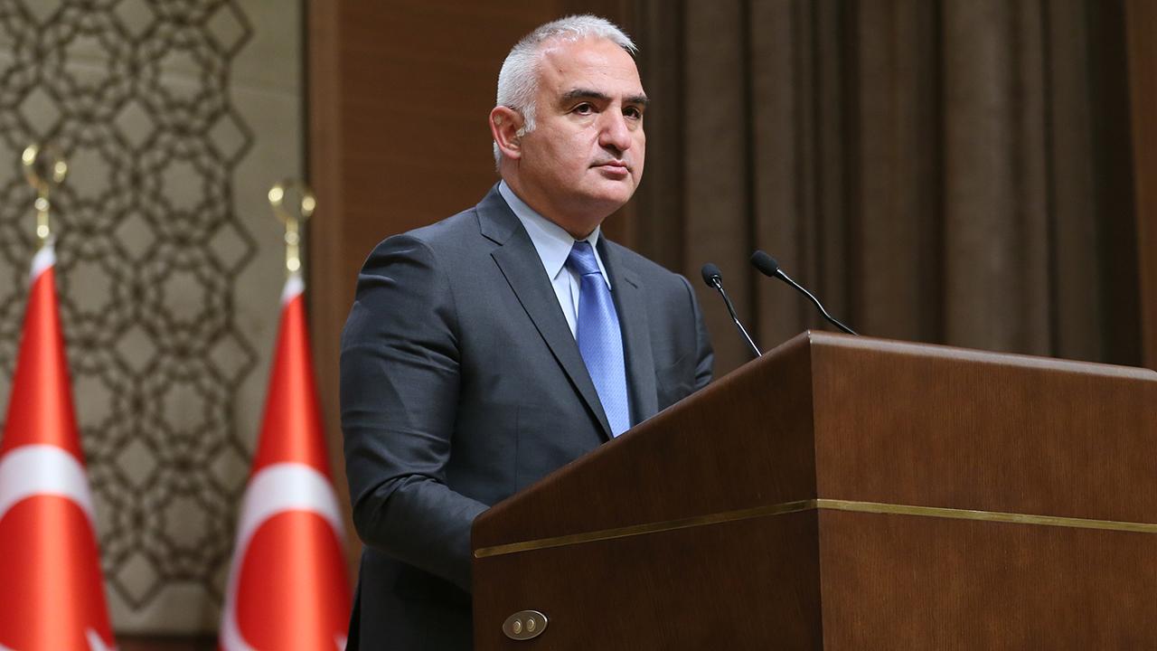 Bakan Ersoy: ''Türkiye turizm ülkeleri arasındaki sıralamada konumunu yükseltti'' dedi.