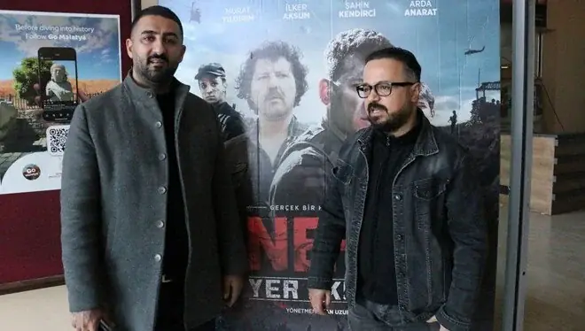 6 şubat depreminde ağır hasar alan Malatya da, vatandaşlar aylar sonra açılan sinema salonu ile sinemada film izleme imkanı buldu.