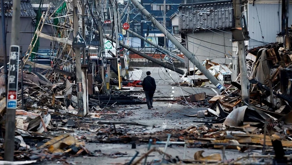 Japonya'da depremde hayatını kaybedenlerin sayısı 128'e yükselirken, yaralı sayısı ise 560 olarak açıklandı.