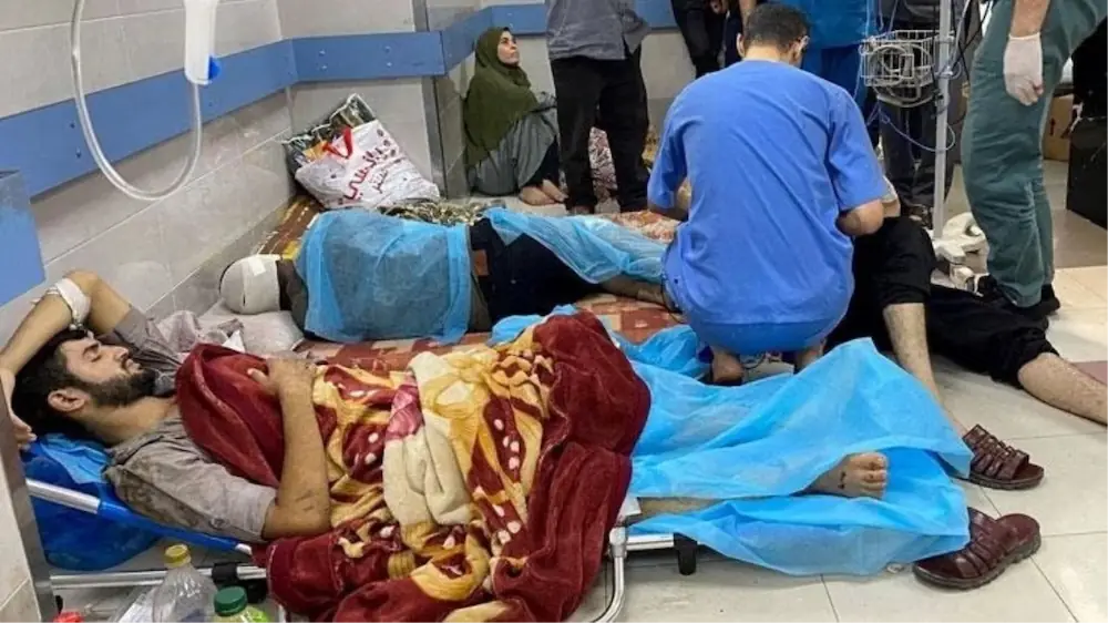 İsrail'in katliamlarının devam ettiği Gazze'de Şifa Hastanesi'nde bulunan üçüncü toplu mezardan 49 Filistinlinin cesedi çıkarıldı