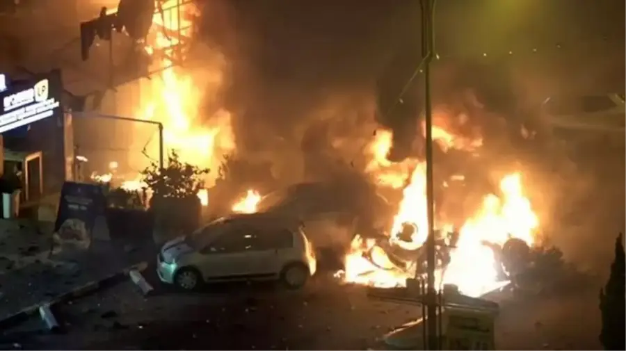 Lübnan ve İsrail arasındaki gerilim tırmandı. Lübnan'dan gün boyu fırlatılan 100 roket, İsrail'in birçok bölgesinde yangına neden oldu