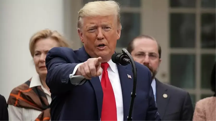 eski ABD Başkanı Donald Trump'ın golf oynadığı alanın dışında silah sesleri duyuldu