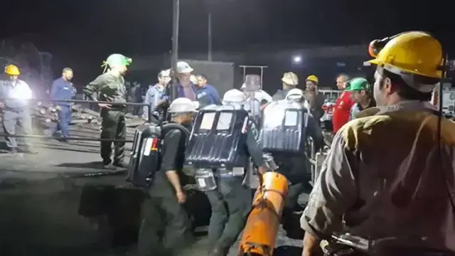 İran'ın Güney Horasan kentindeki bir kömür madeninde metan gazı patlaması yaşandı. Patlaması sonucu 13 madenci yaşamını yitirdi,