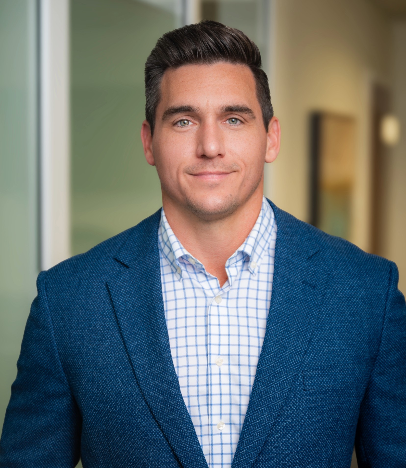 headshot of ashley woolsey