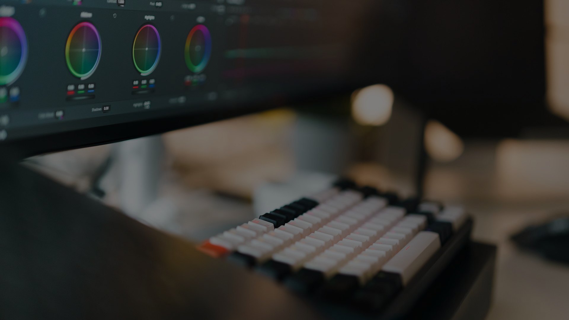 Mechanical keyboard and colour grading on a monitor