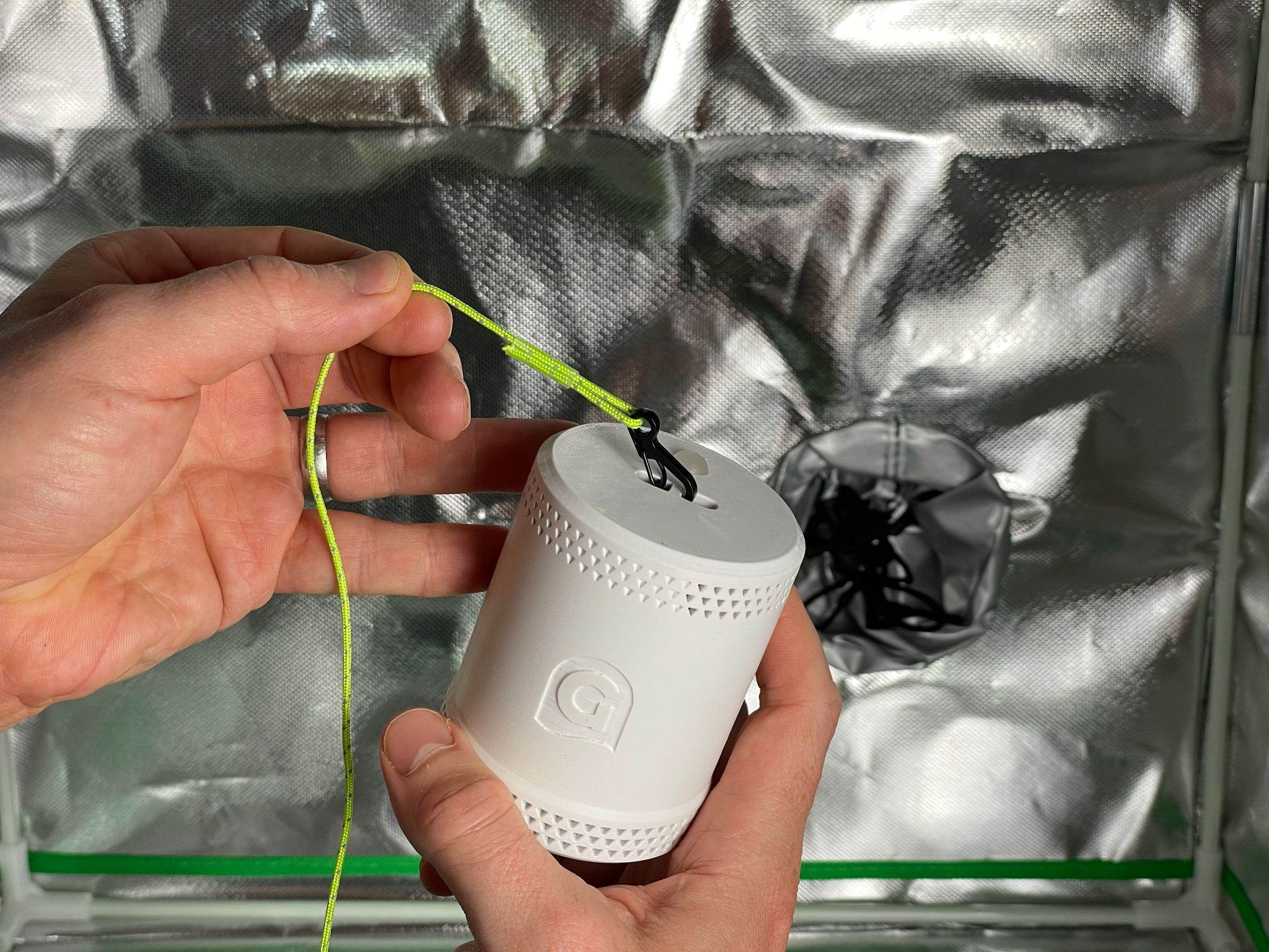 4 Paracord is now attached to sensor