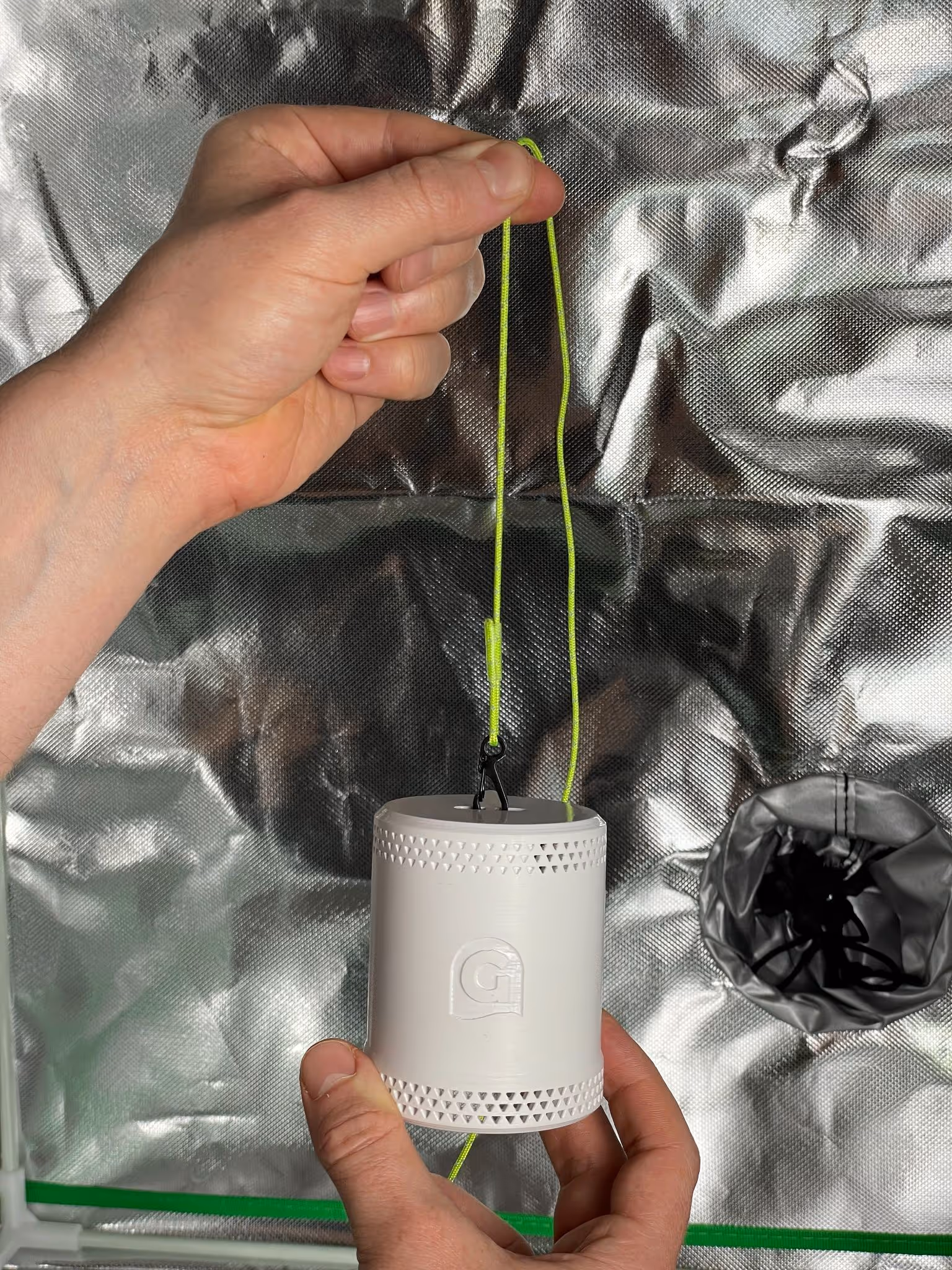 5 Sensor hanging from paracord