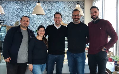 Grazie mille! Cappucino mit Nico im Cafe Little Italy